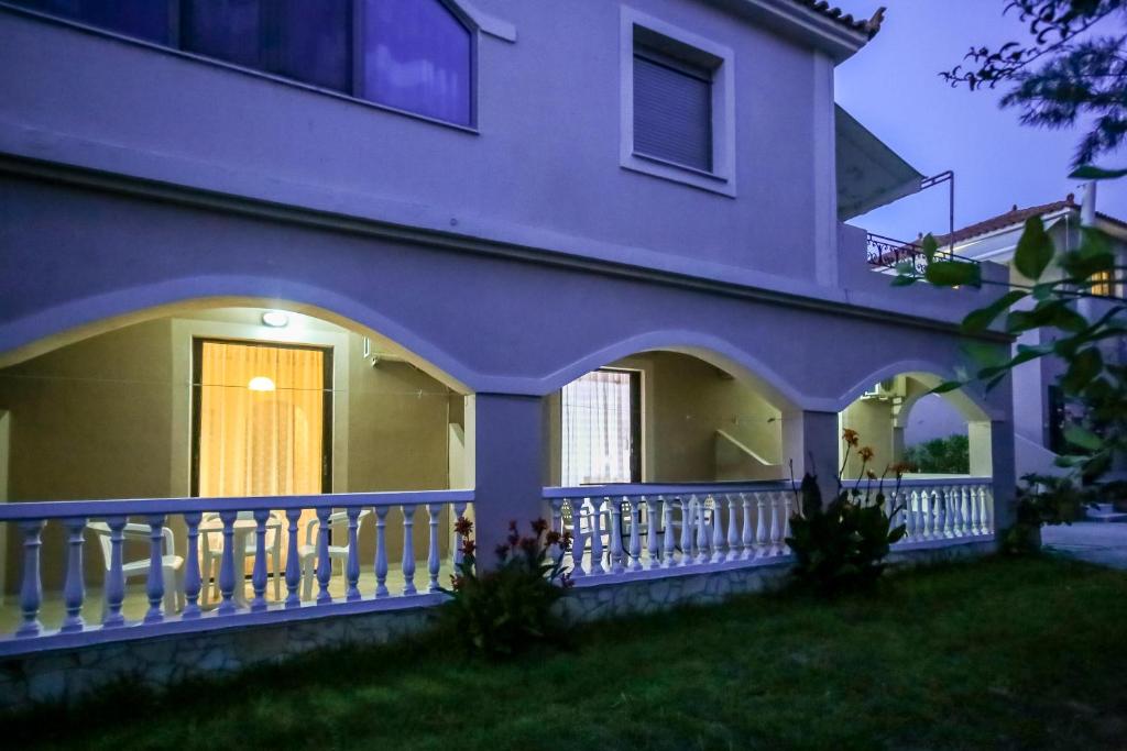 Nadia Studios room 2